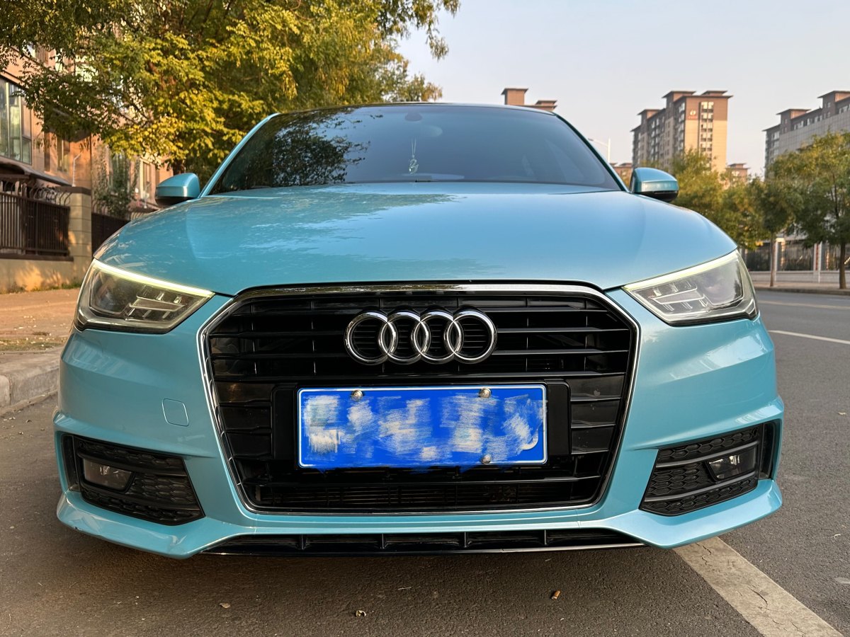 奧迪 奧迪A1  2016款 30 TFSI Sportback S Line運(yùn)動(dòng)版圖片