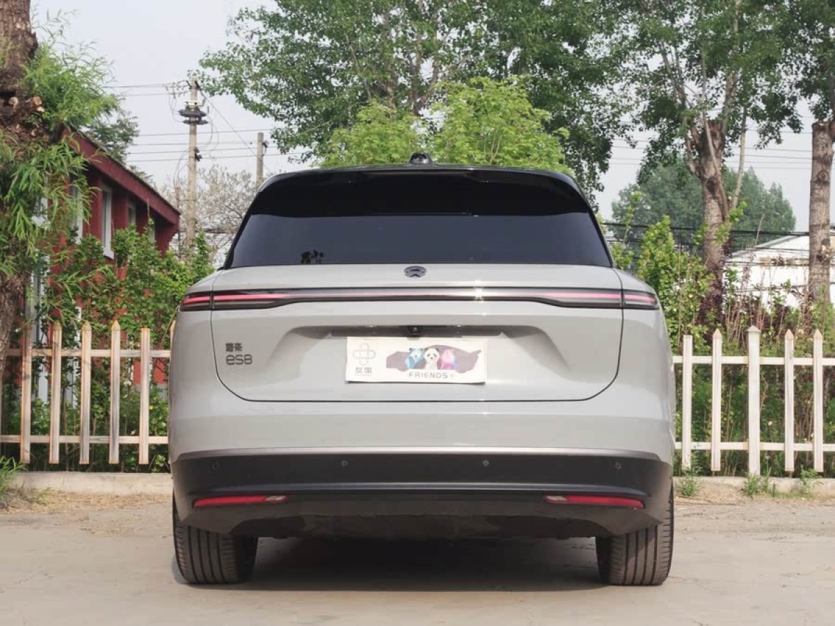 蔚來(lái) ES8  2023款 100kWh 簽名版圖片