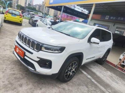 2022年4月 Jeep 大指揮官 2.0T 兩驅(qū)豪華版圖片