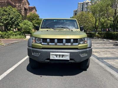 2017年11月 北京 BJ40 40L 2.3T 自動四驅(qū)環(huán)塔冠軍版圖片