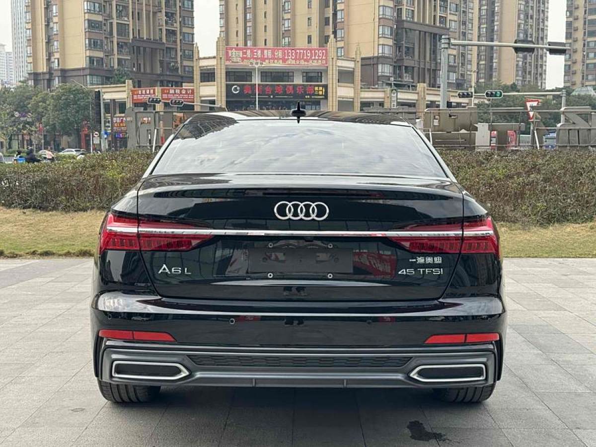 奧迪 奧迪A6L  2022款 45 TFSI 臻選動感型圖片