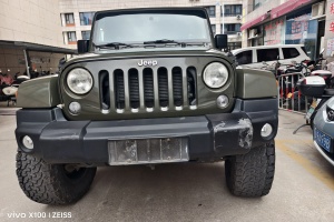 牧马人 Jeep 3.0L Sahara 四门舒享版