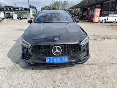 2021年2月 奔馳 奔馳A級(jí)AMG AMG A 35 4MATIC圖片