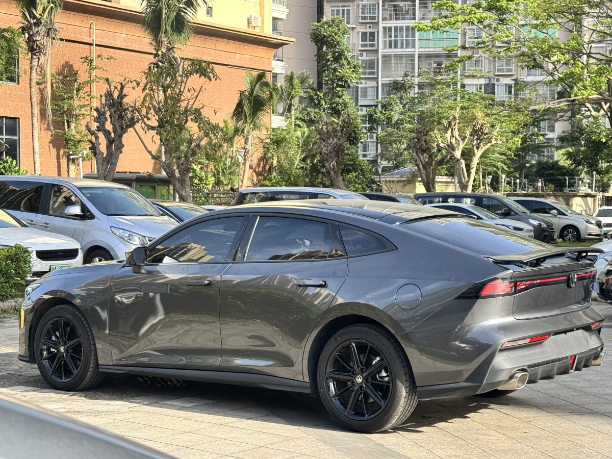 長安 長安UNI-V 智電iDD  2023款 智電iDD 1.5T 113km智趣型（飛快版）圖片