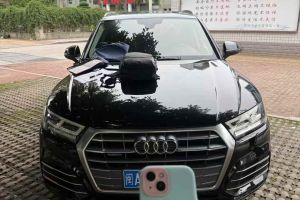 奧迪Q3 奧迪  35 TFSI 時尚動感型