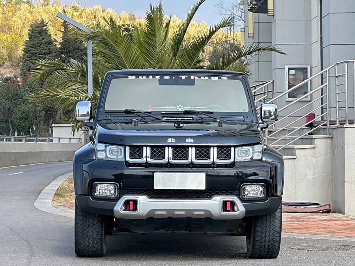 北京 BJ40  2018款 PLUS 2.0T 手動(dòng)四驅(qū)尊貴版圖片