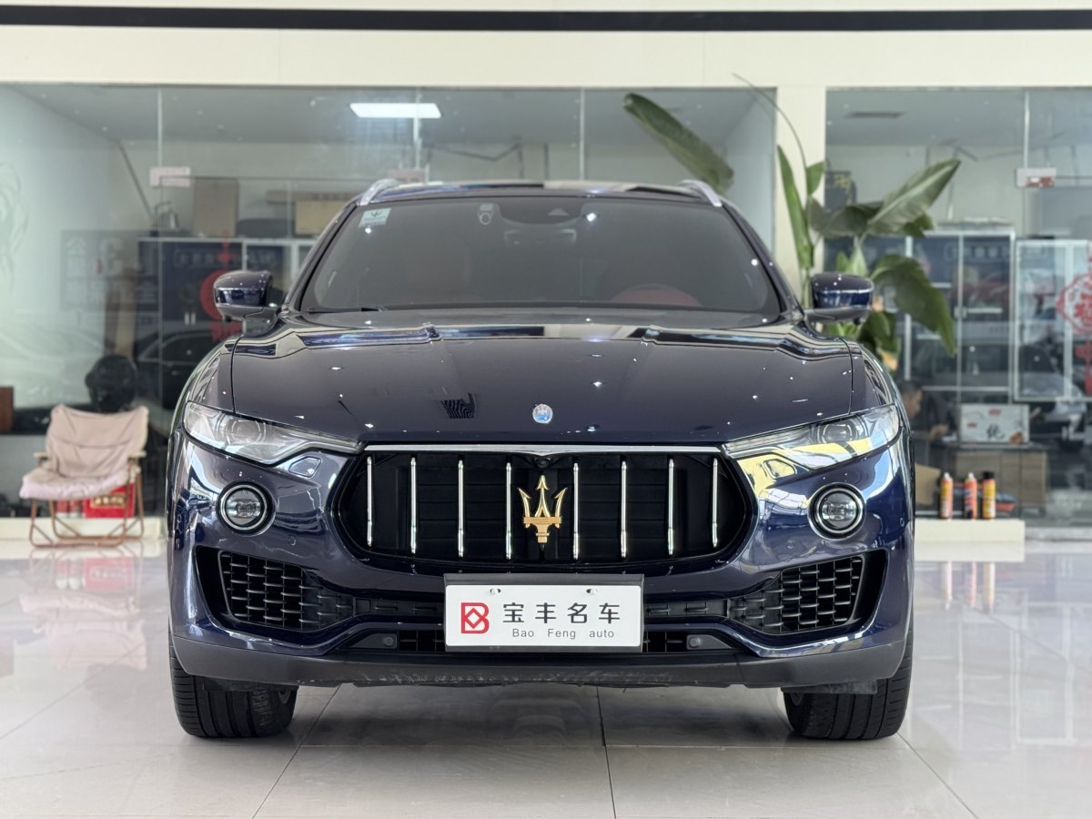 瑪莎拉蒂 Levante  2018款 3.0T 350Hp 標(biāo)準(zhǔn)版圖片