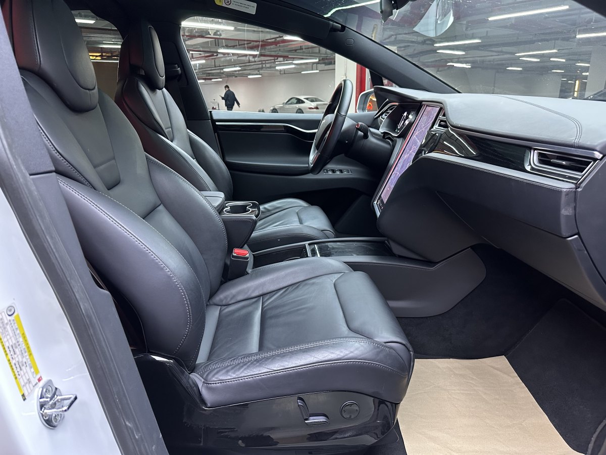 特斯拉 Model X  2016款 Model X 75D圖片