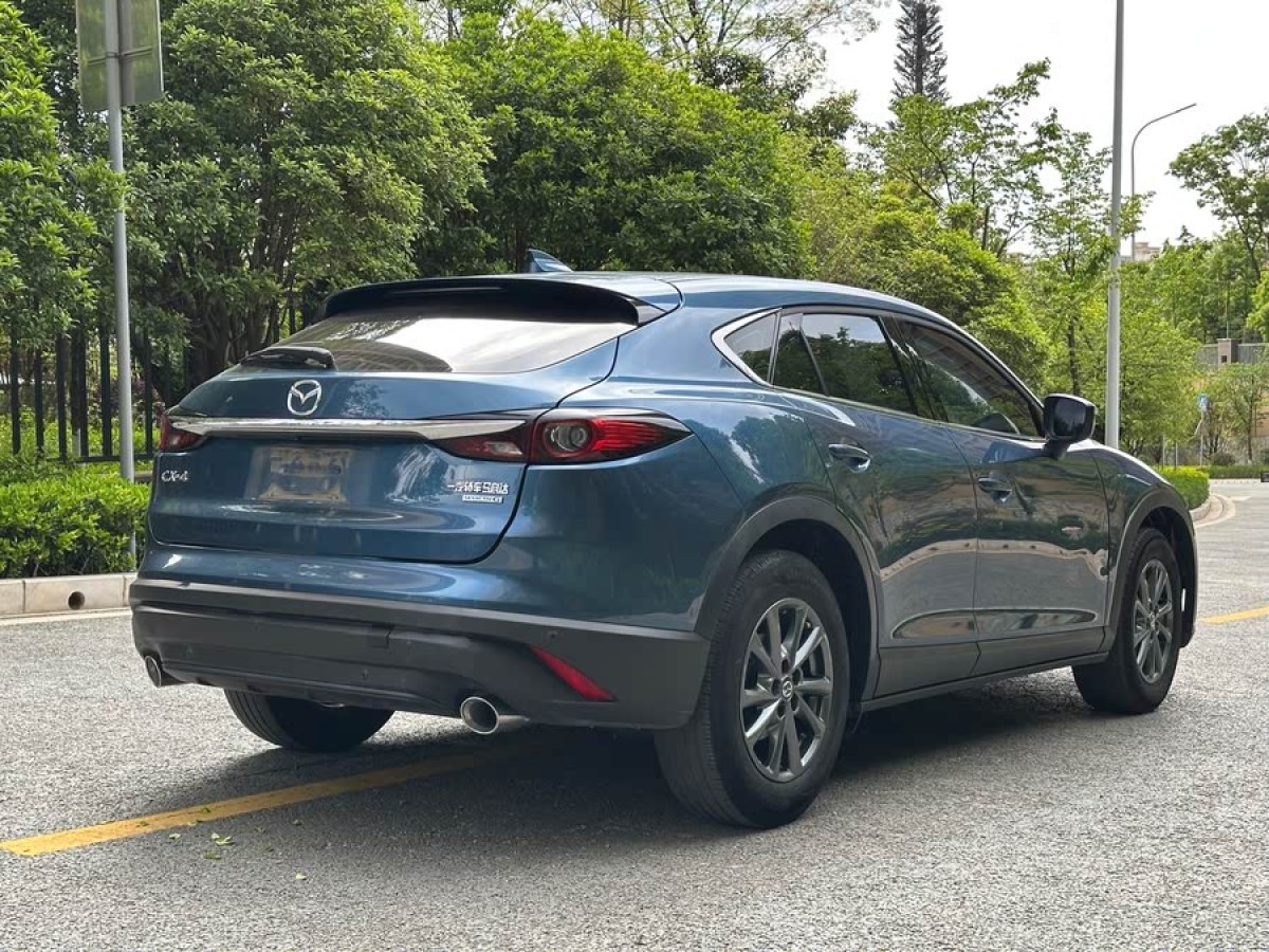 馬自達(dá) CX-4  2020款 2.0L 自動兩驅(qū)藍(lán)天活力版圖片