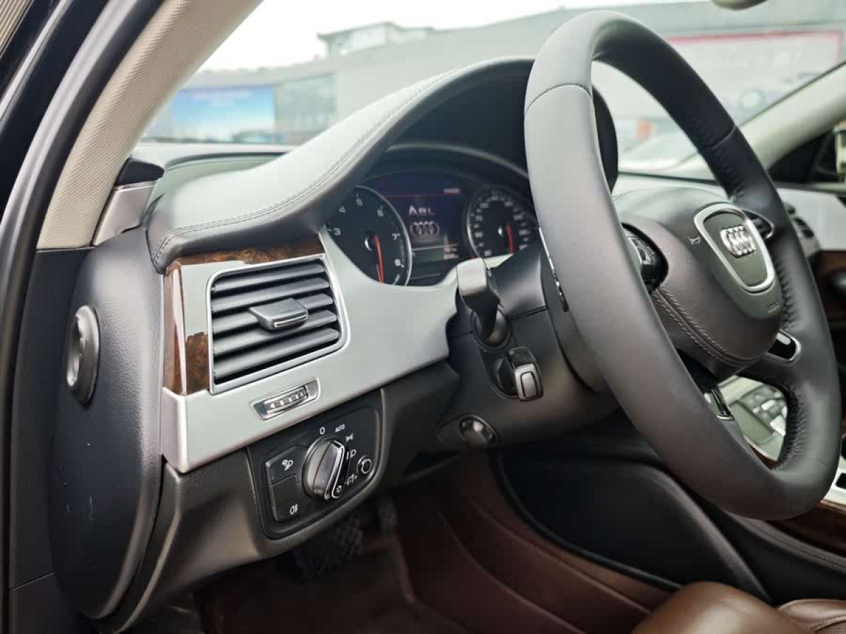 奧迪 奧迪A8  2016款 A8L 45 TFSI quattro豪華型圖片