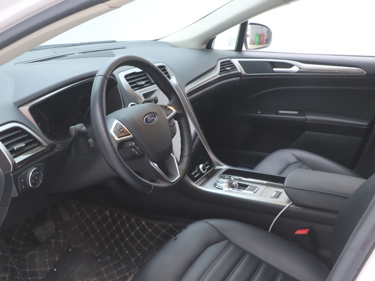 2022年3月福特 蒙迪歐  2020款 EcoBoost 180 時(shí)尚型
