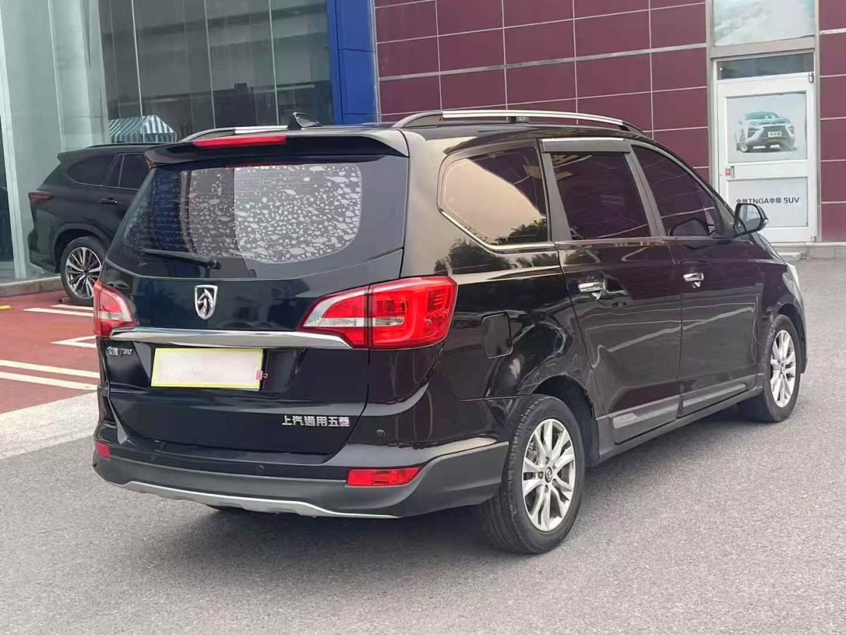 寶駿 730  2017款 1.5T 手動尊享型 7座圖片