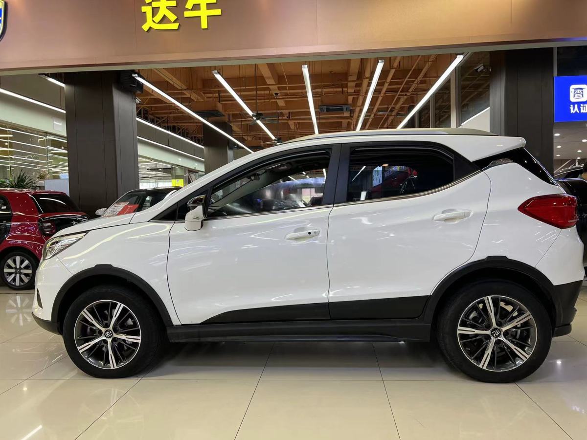 比亞迪 元新能源  2019款 EV535 高能領(lǐng)航版圖片