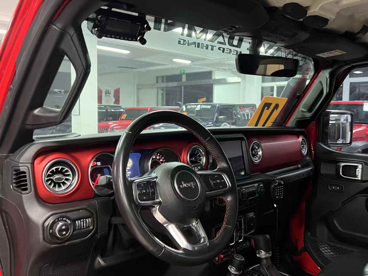 Jeep 牧馬人  2022款 2.0T 高地 阿拉斯加極光綠特別版圖片