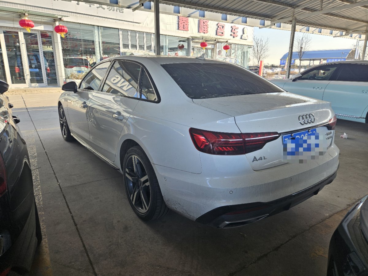 奧迪 奧迪A4L  2022款 40 TFSI 豪華動(dòng)感型圖片