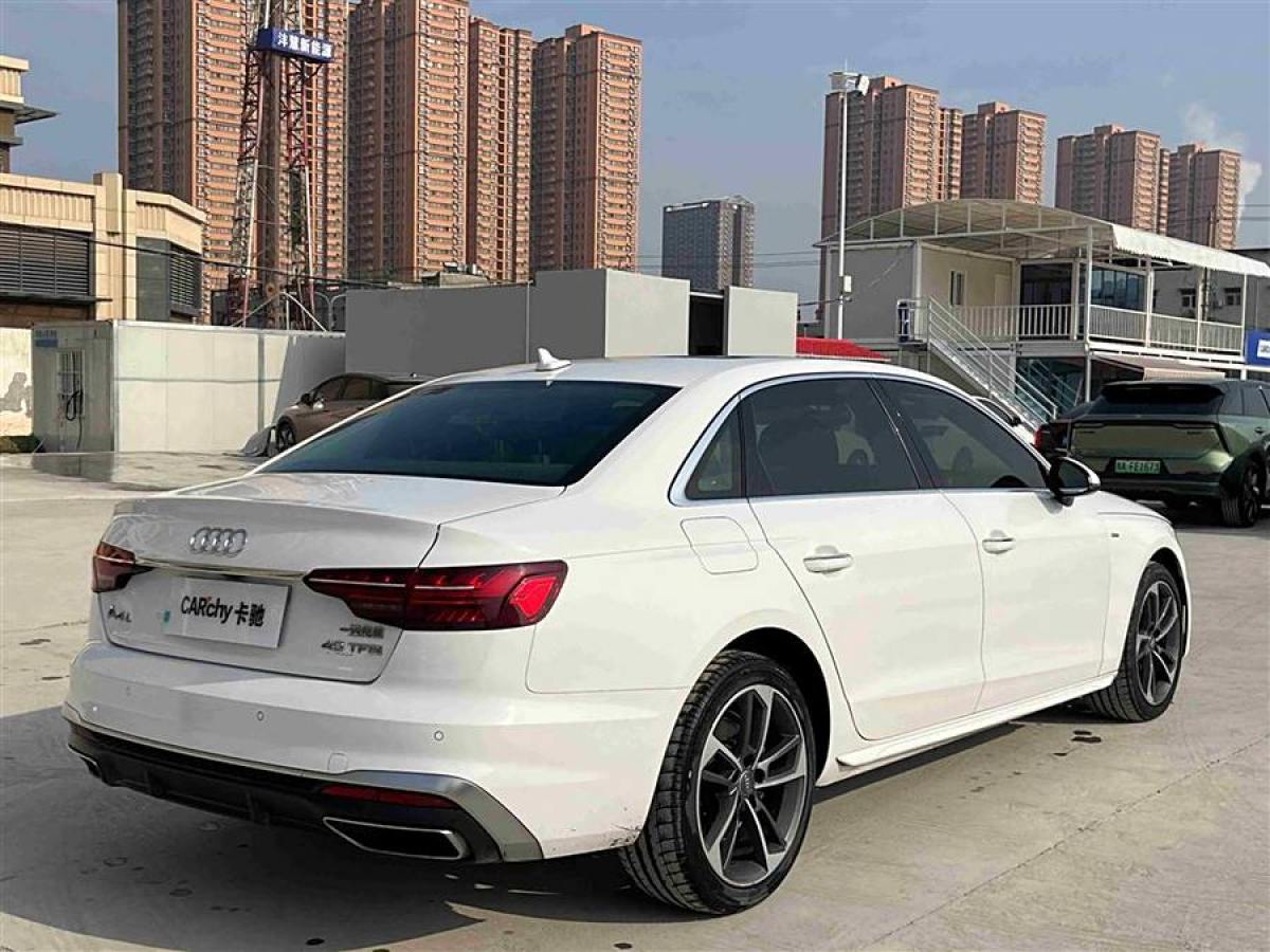 奧迪 奧迪A4L  2022款 40 TFSI 時(shí)尚動(dòng)感型圖片