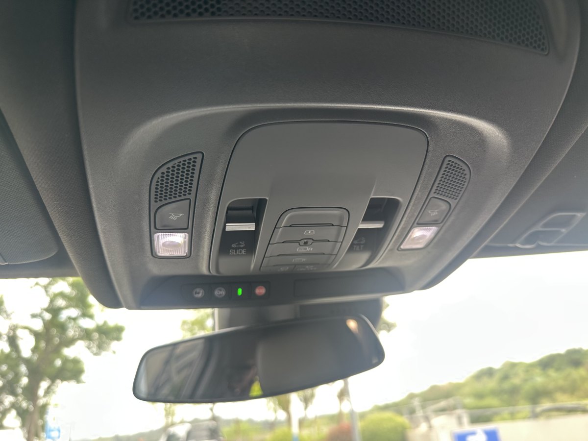凱迪拉克 CT6  2019款 28T 豪華型圖片