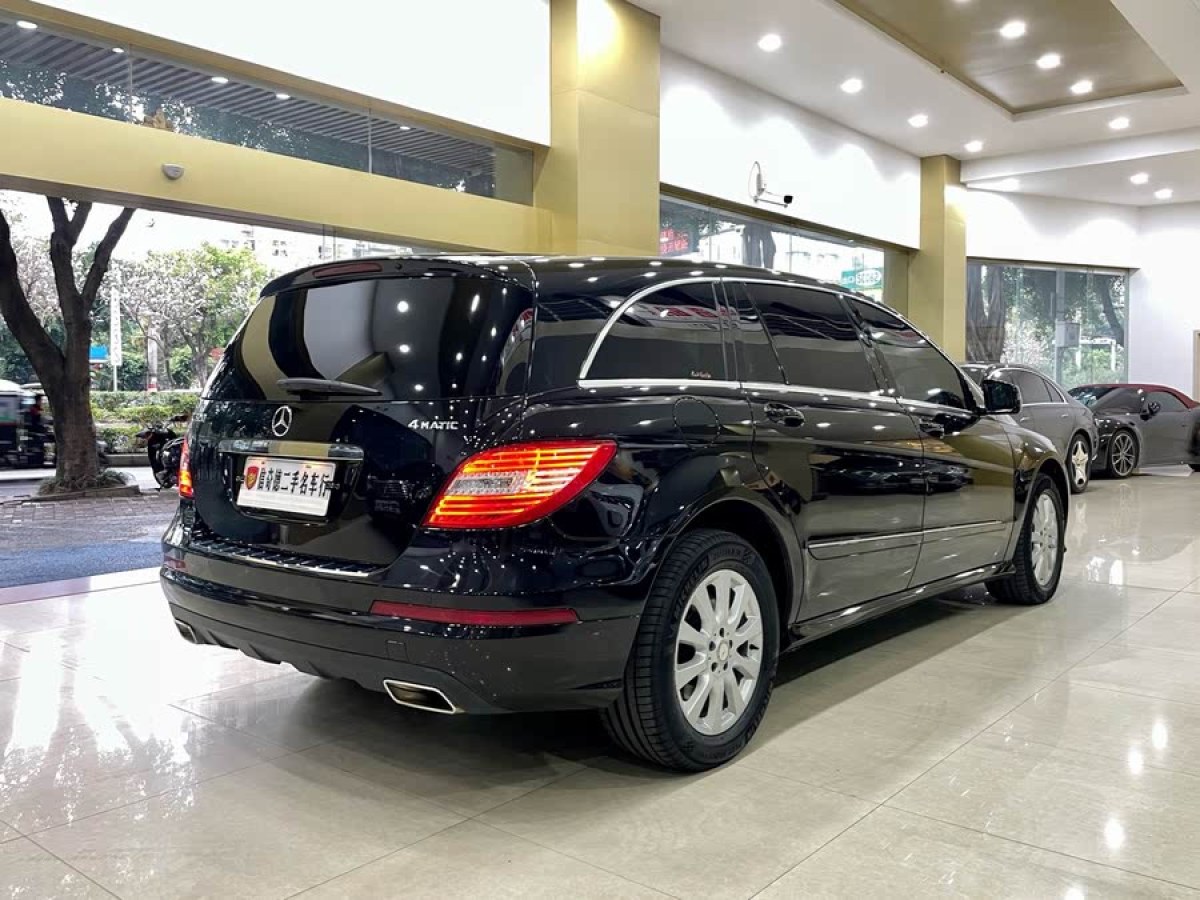 奔馳 奔馳R級  2017款 R 320 4MATIC 商務型臻藏版圖片