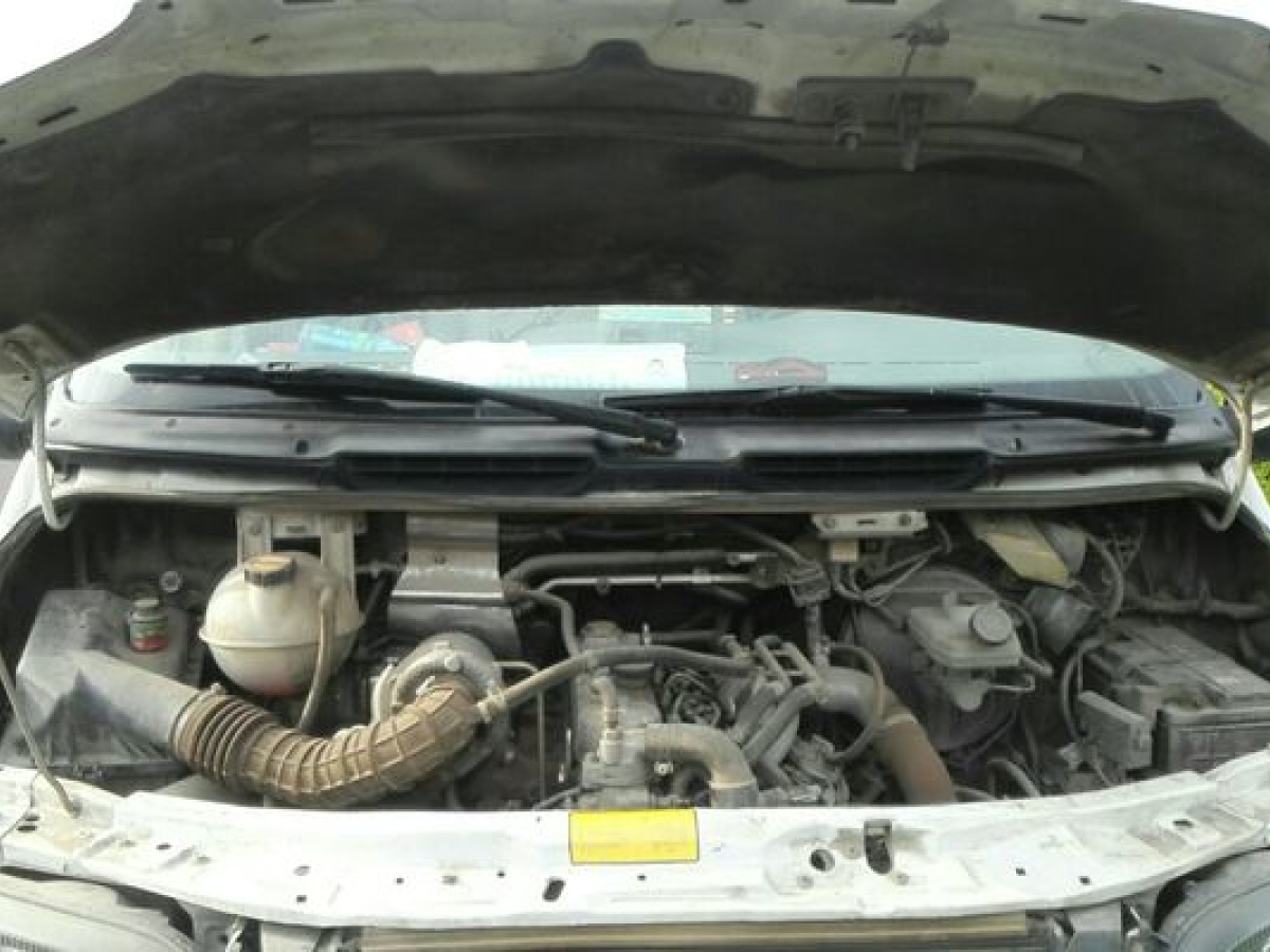 2012年7月福特 经典全顺  2009款 2.8T柴油多功能型短轴中顶JX493ZLQ3A