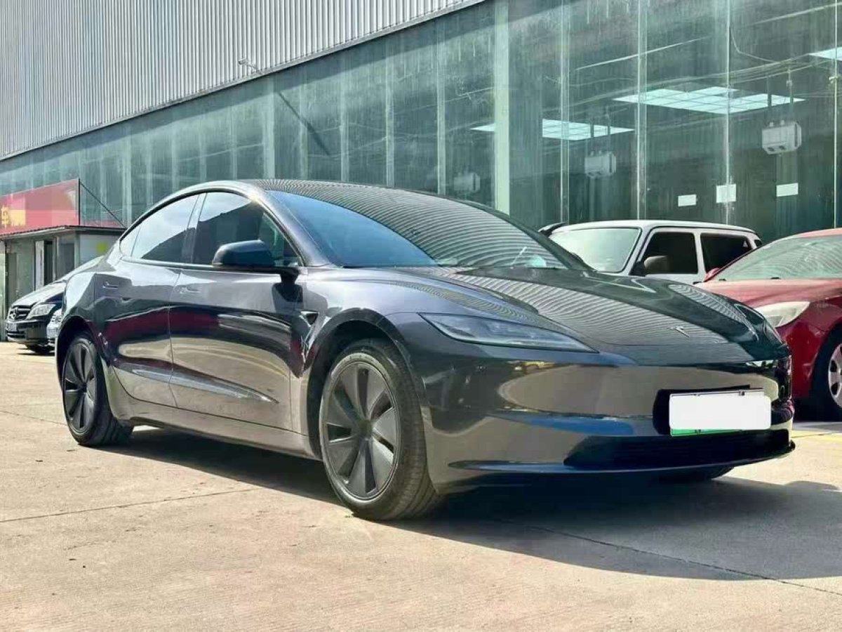 特斯拉 Model 3  2023款 煥新版 后輪驅(qū)動(dòng)圖片