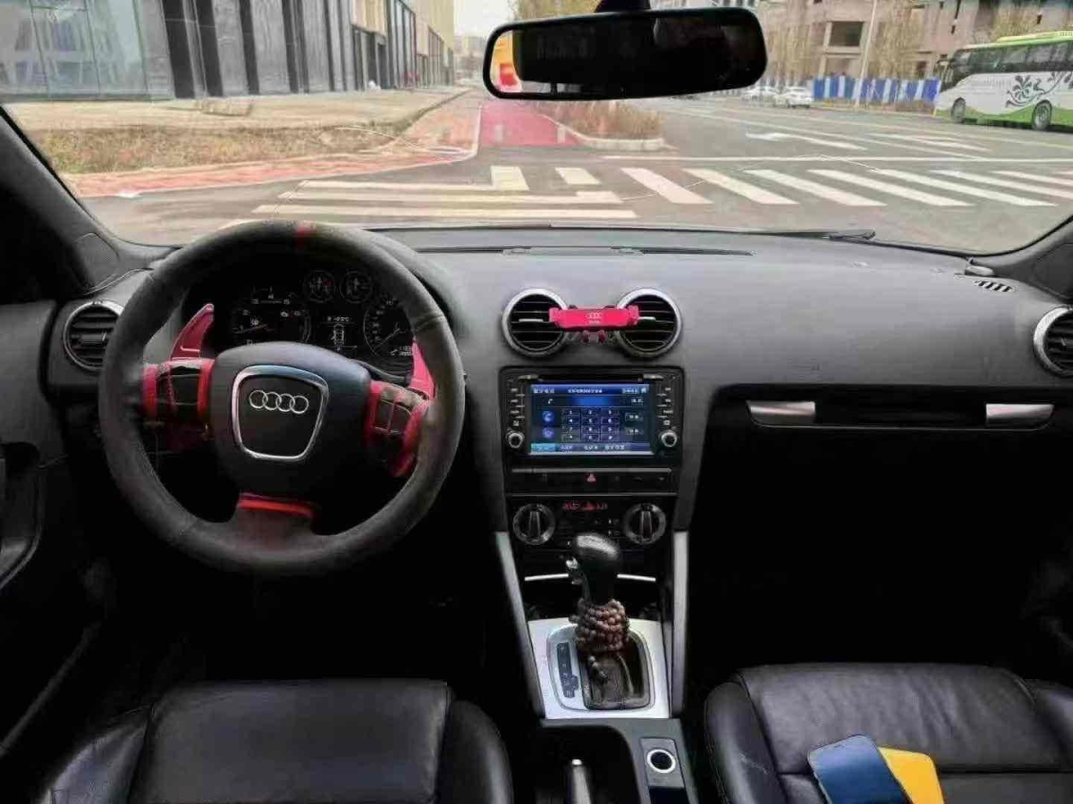 奧迪 奧迪A3  2010款 Sportback 1.8T 尊貴型圖片