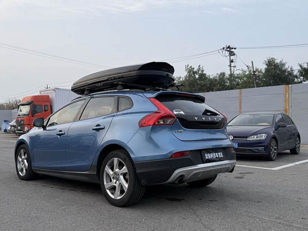 沃爾沃 V40  2015款 Cross Country T5 AWD 智雅版圖片