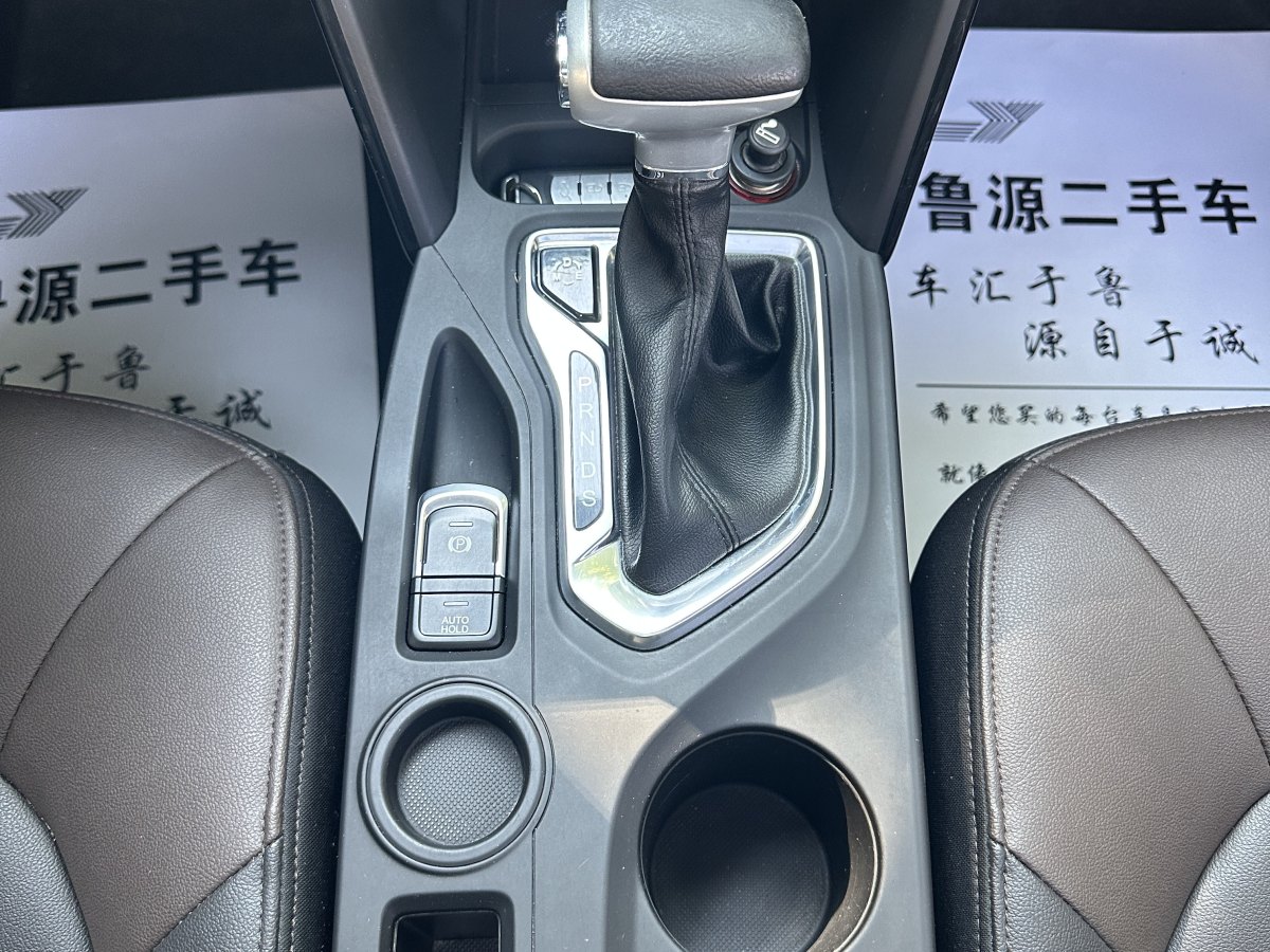 广汽传祺 GS4  2017款 235T 自动两驱精英版图片