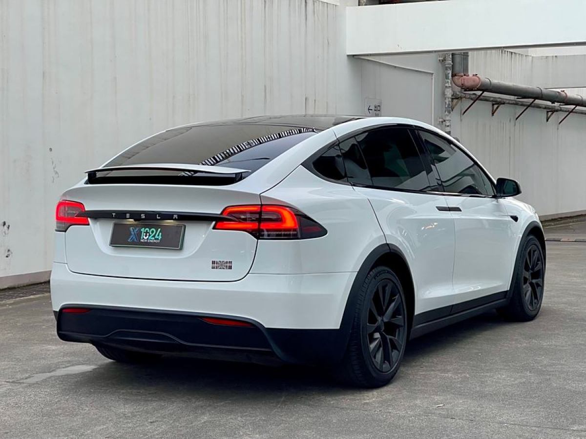 特斯拉 Model X  2023款 三電機全輪驅(qū)動 Plaid版圖片