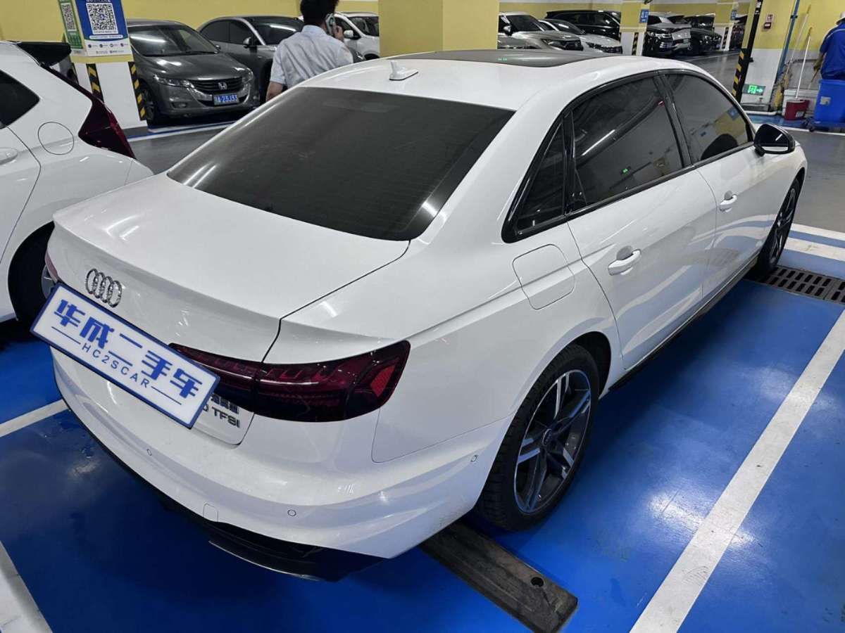 奧迪 奧迪A4L  2022款 40 TFSI 豪華動感型圖片