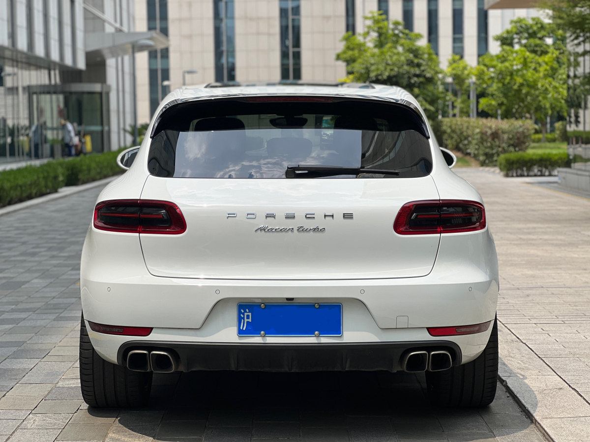 2019年3月保時(shí)捷 Macan  2017款 Macan Turbo 3.6T