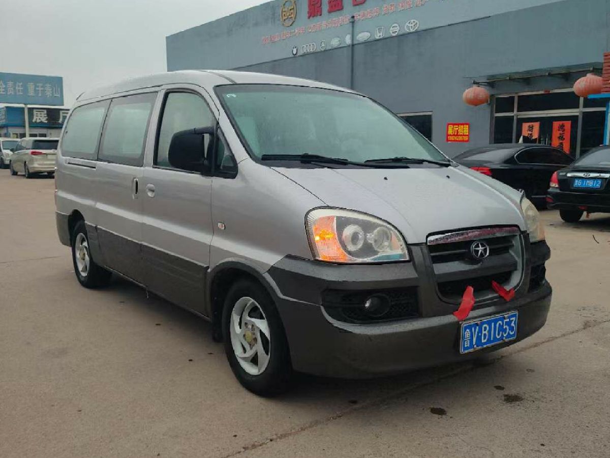 GMC SAVANA  2013款 6.0L 領(lǐng)袖級商務(wù)車圖片