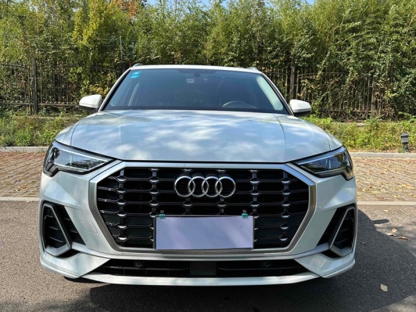 奥迪 奥迪Q3  2023款 35 TFSI 时尚动感型