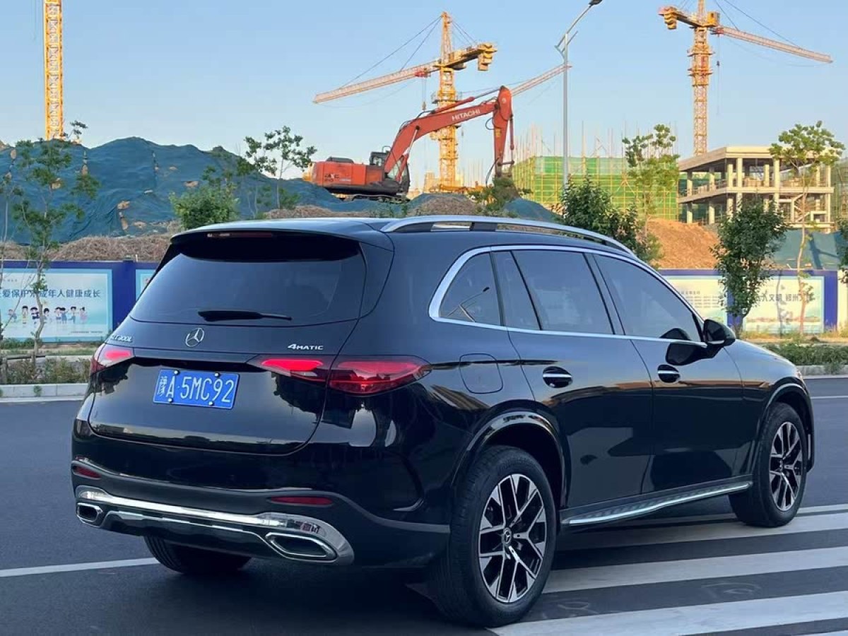 奔馳 奔馳GLC  2024款 改款 GLC 260 L 4MATIC 豪華型 5座圖片