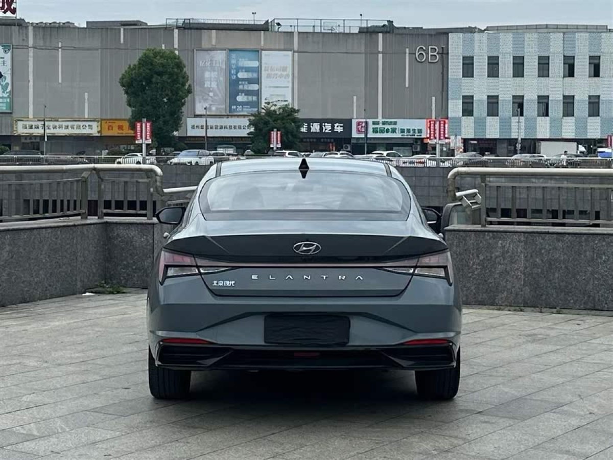 現(xiàn)代 伊蘭特  2022款 1.5L CVT LUX尊貴版圖片