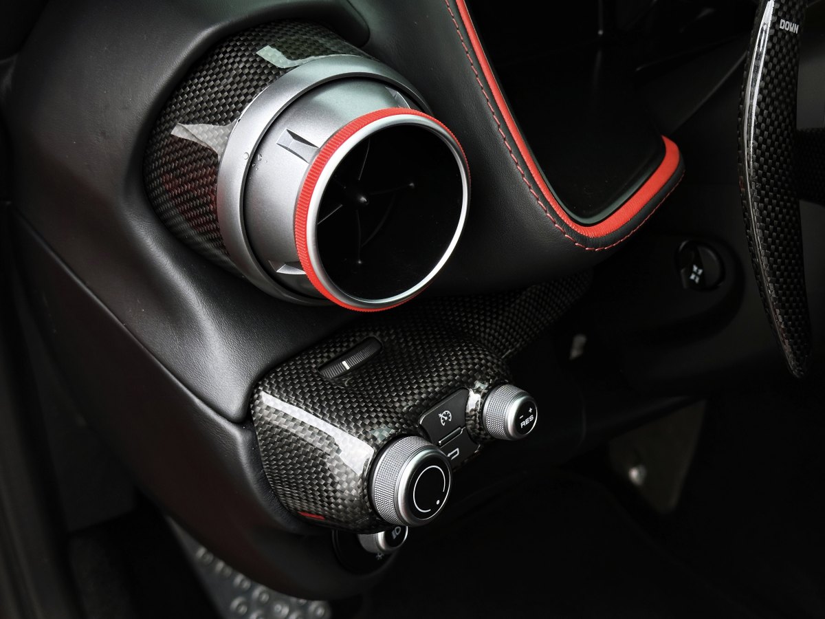 法拉利 812 Superfast  2020款 6.5L GTS圖片