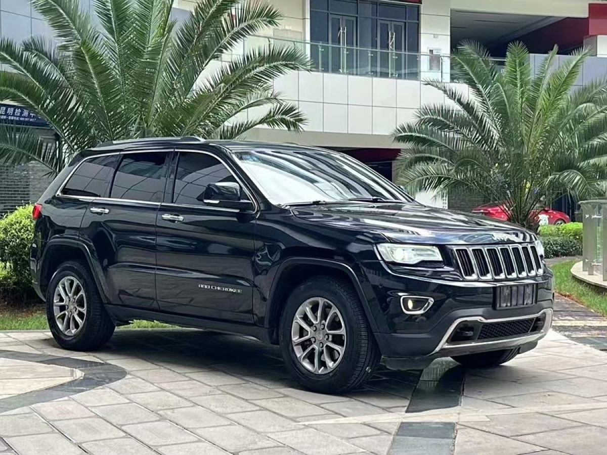 Jeep 大切諾基  2015款 3.0TD 柴油 舒享導(dǎo)航版圖片