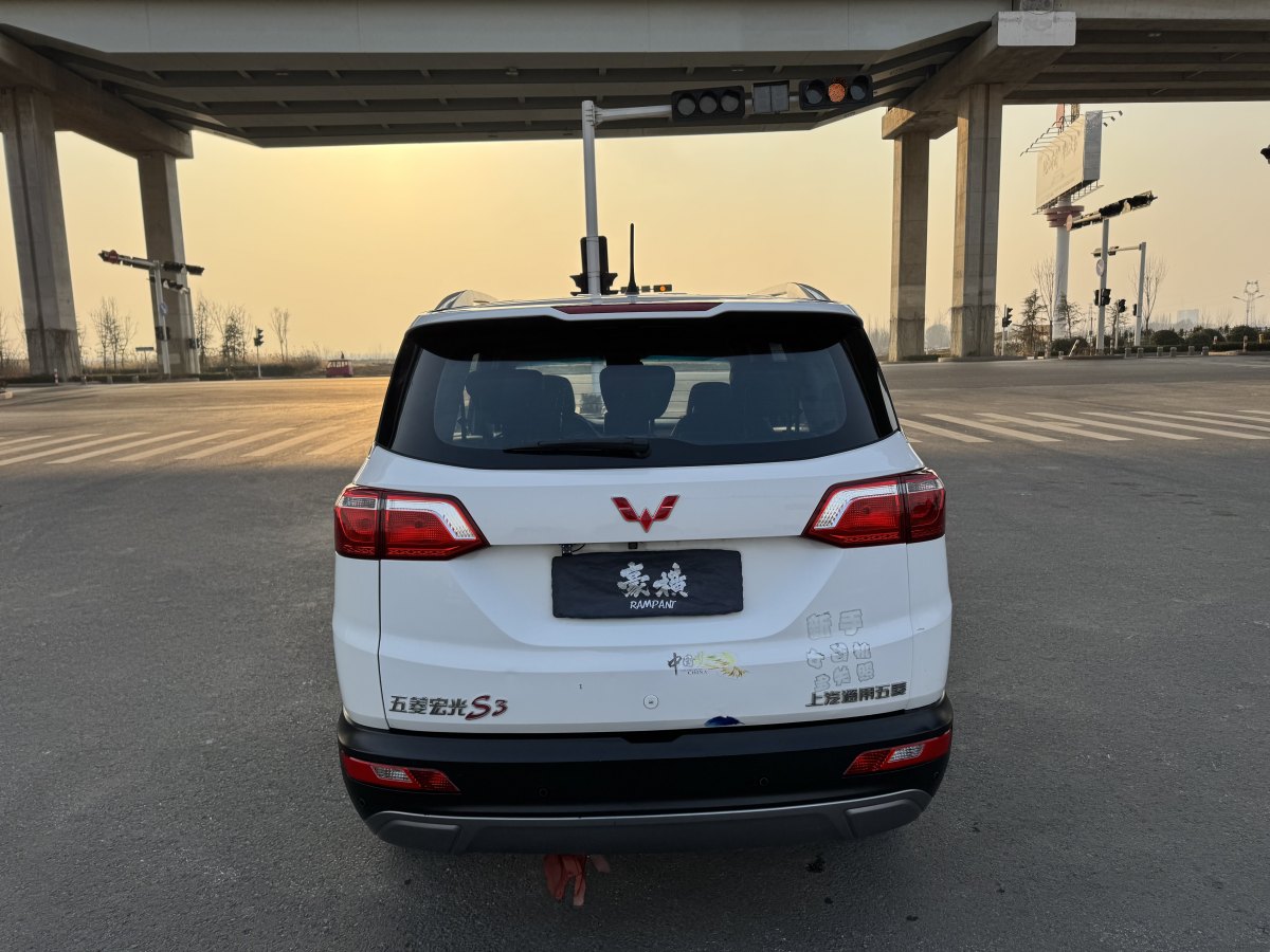 五菱 五菱宏光S3  2018款 1.5T 手動豪華型圖片