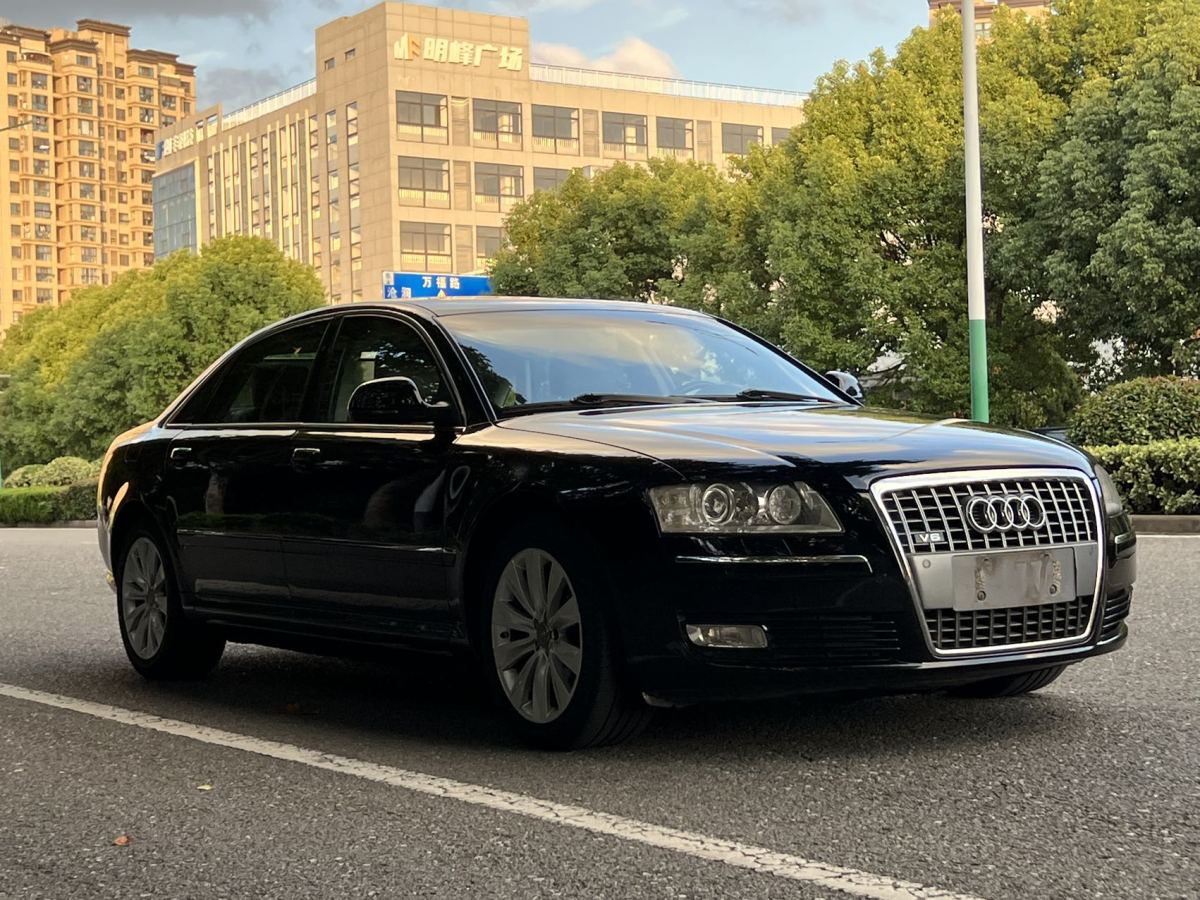 奧迪 奧迪A8  2009款 A8L 2.8 FSI 標(biāo)準(zhǔn)型圖片