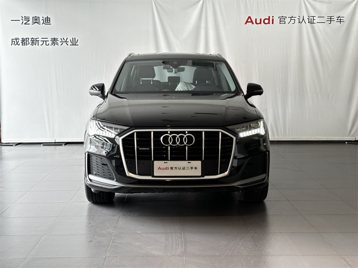 2021年10月奧迪 奧迪Q7  2023款 45 TFSI quattro S line運(yùn)動(dòng)型