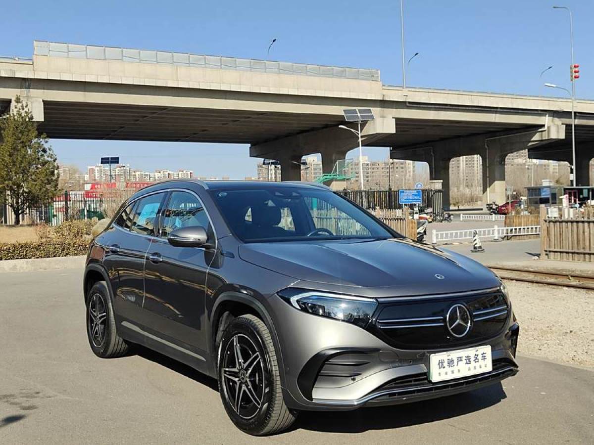 奔馳 奔馳EQA  2022款 EQA 300 4MATIC 首發(fā)特別版圖片