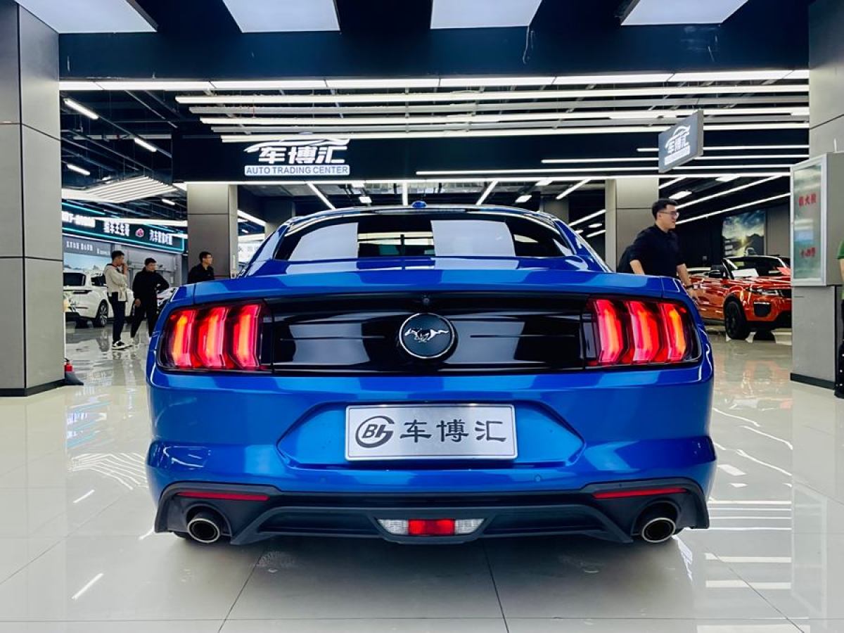 2022年8月福特 Mustang  2021款 2.3L EcoBoost