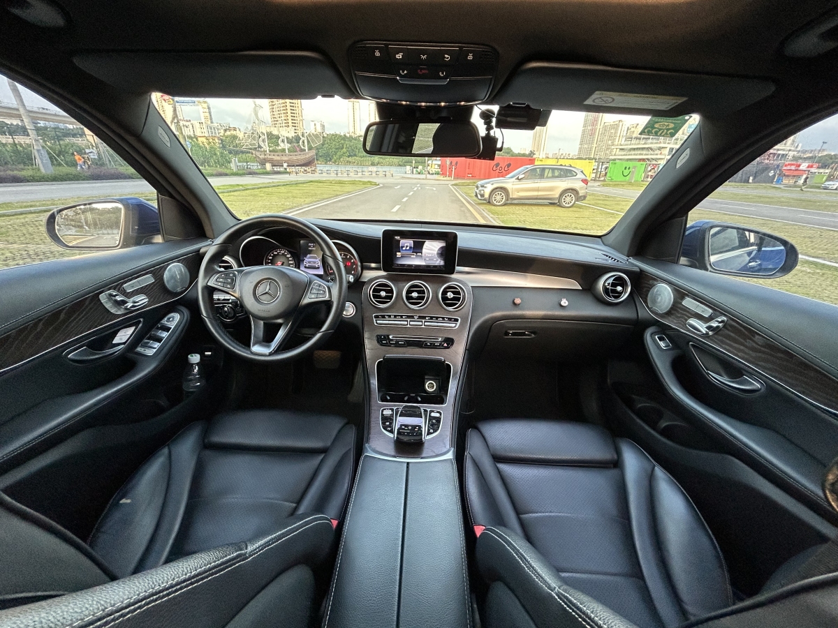 奔驰 奔驰GLC  2016款 GLC 300 4MATIC 动感型图片