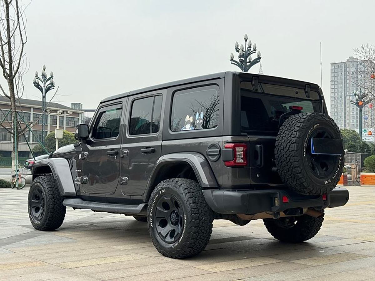 2019年11月Jeep 牧馬人  2019款 2.0T Sahara 四門版 國(guó)VI