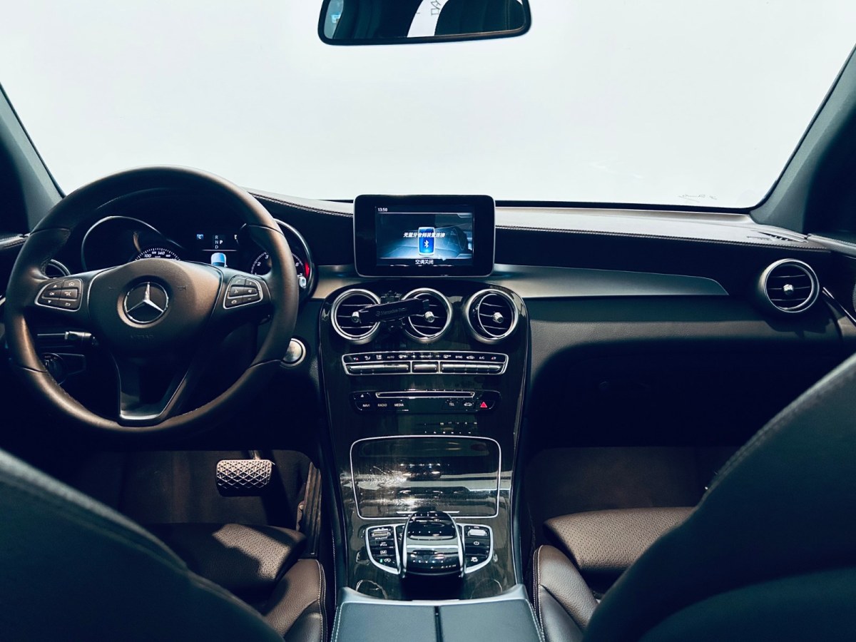 奔驰 奔驰GLC  2018款 GLC 260 4MATIC 动感型图片