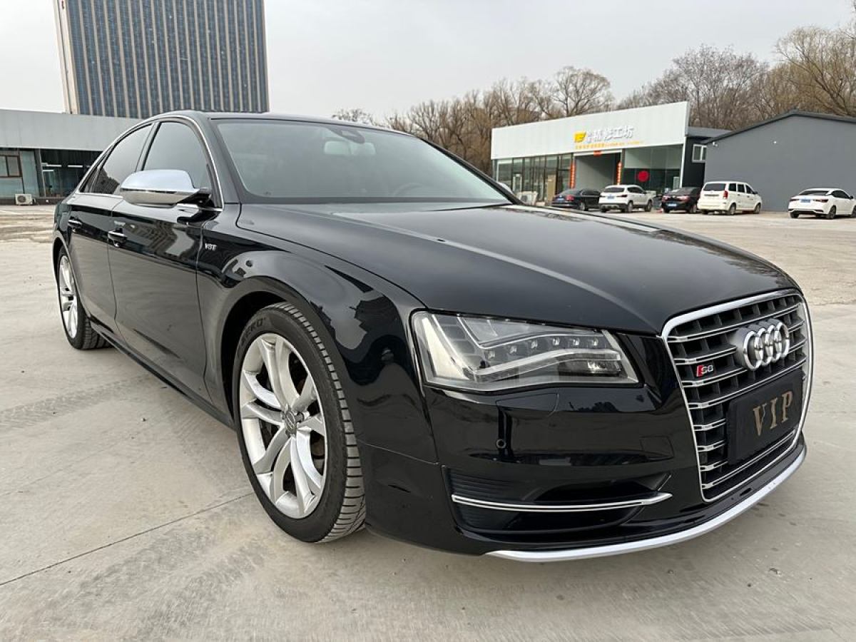 2014年5月奧迪 奧迪S8  2013款 S8 4.0TFSI quattro