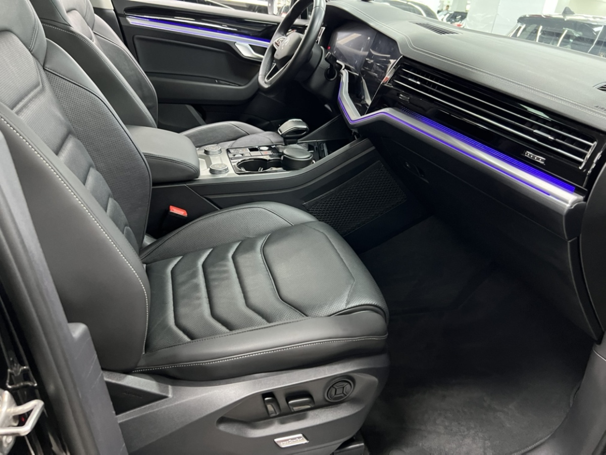 2021年10月大眾 途銳  2021款 2.0TSI 銳尚版