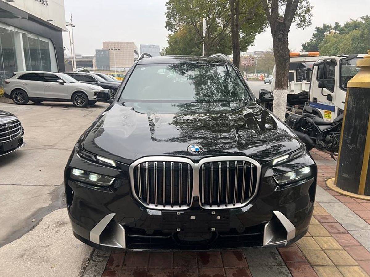 寶馬 寶馬X7  2023款 xDrive40i 尊享型豪華套裝圖片