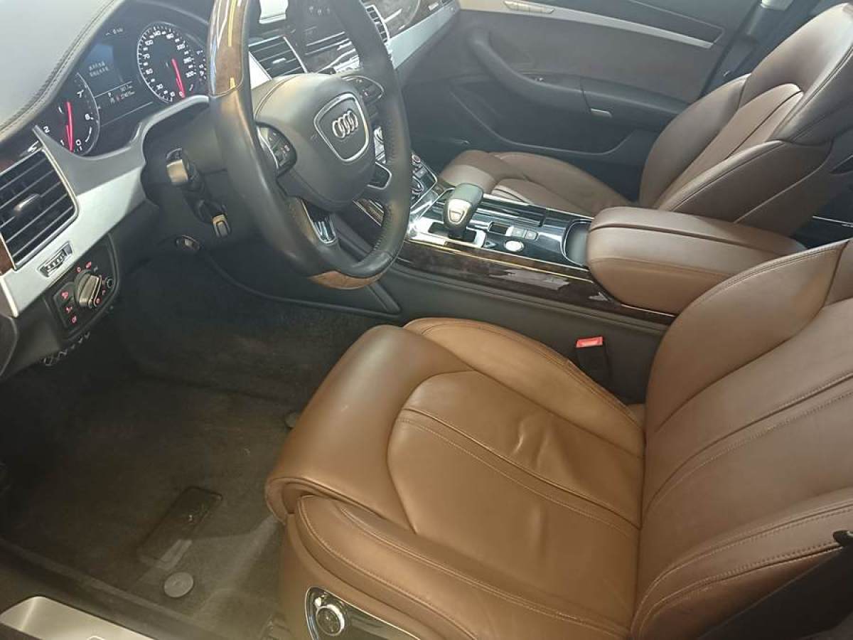 奧迪 奧迪A8  2013款 A8L 55 TFSI quattro豪華型圖片