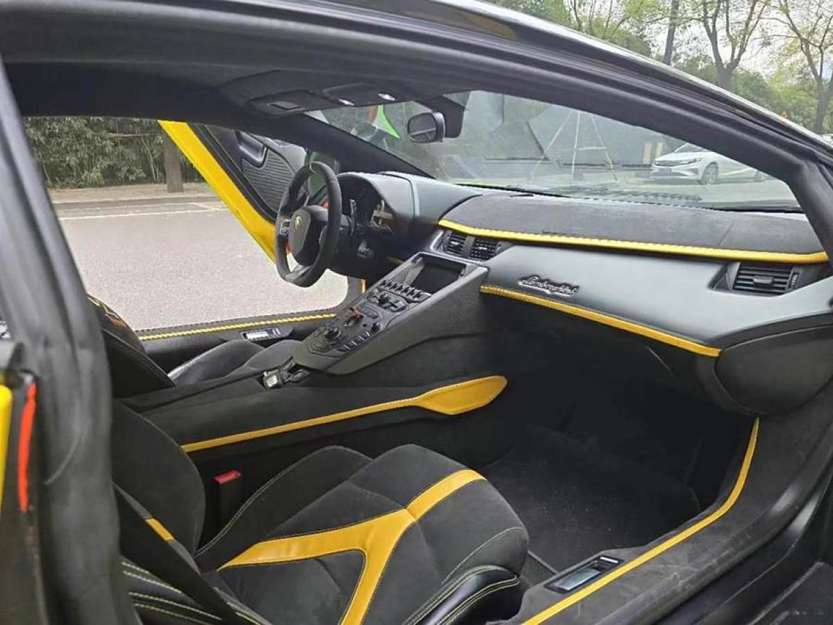 蘭博基尼 Aventador  2011款 LP 700-4圖片