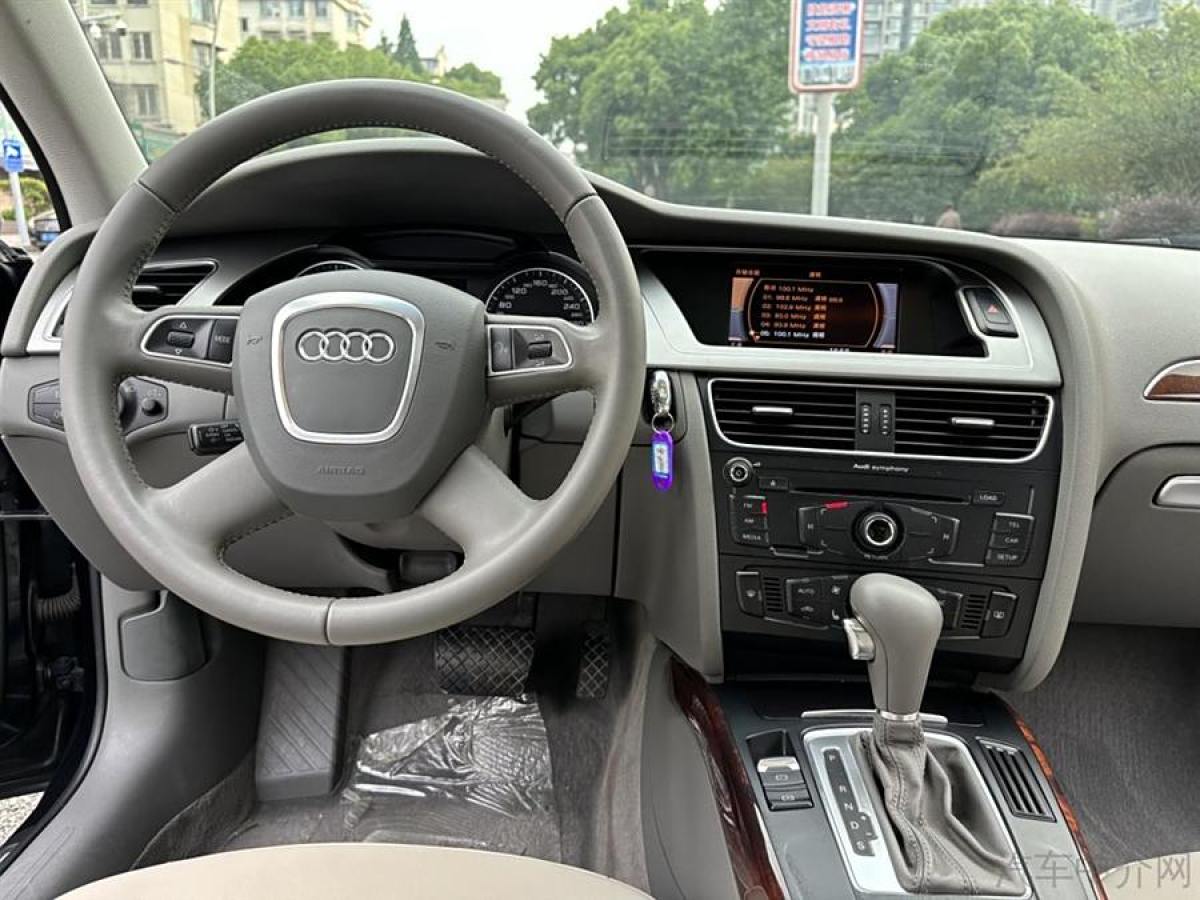 奧迪 奧迪A4L  2012款 2.0 TFSI 自動(dòng)舒適型圖片